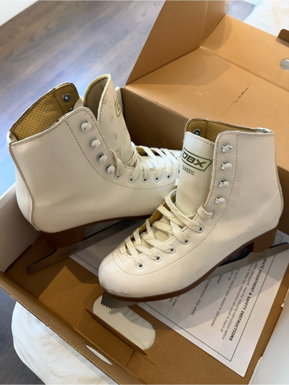 DBX Classic Girls White Ankle Ice Skates